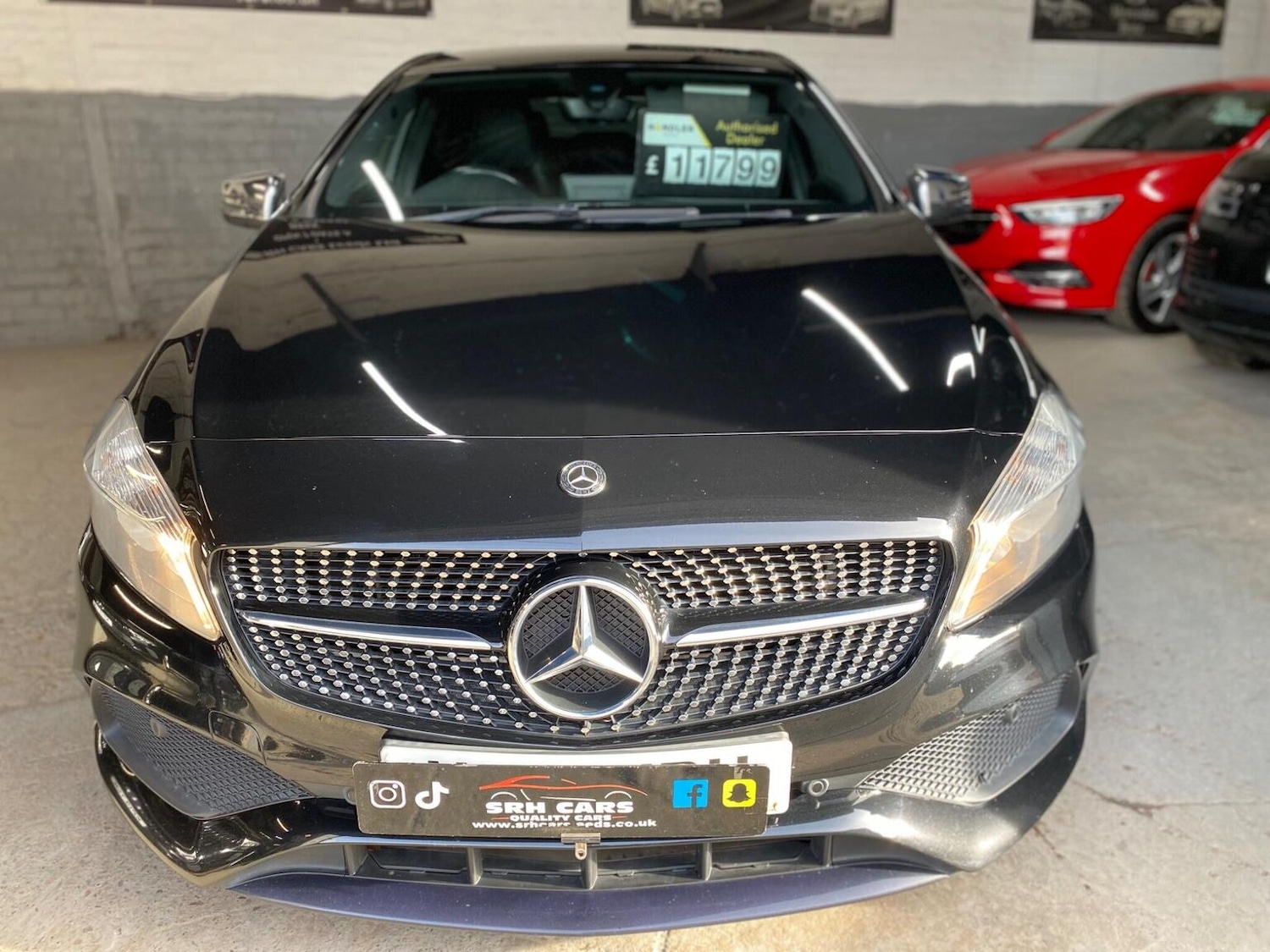 Used Mercedes-Benz A-Class 2017 for sale - 76387377: Photo 4