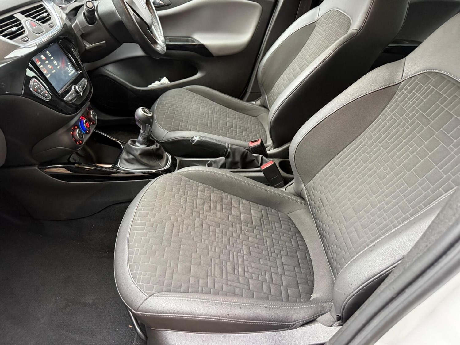 Used Vauxhall Corsa 2017 for sale - 77632387: Photo 11