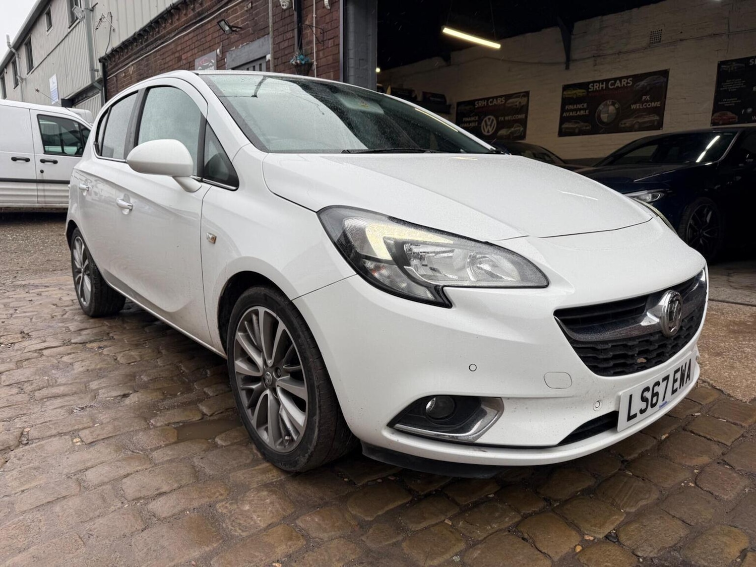 Used Vauxhall Corsa 2017 for sale - 77632387: Photo 2