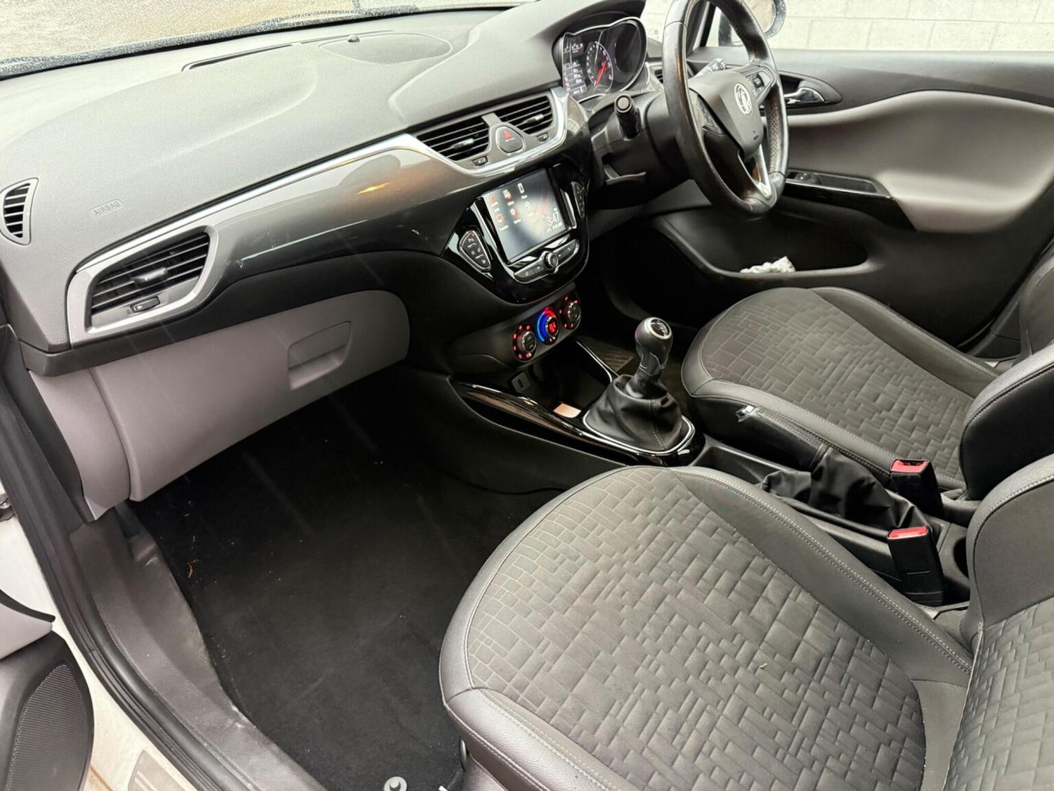 Used Vauxhall Corsa 2017 for sale - 77632387: Photo 9