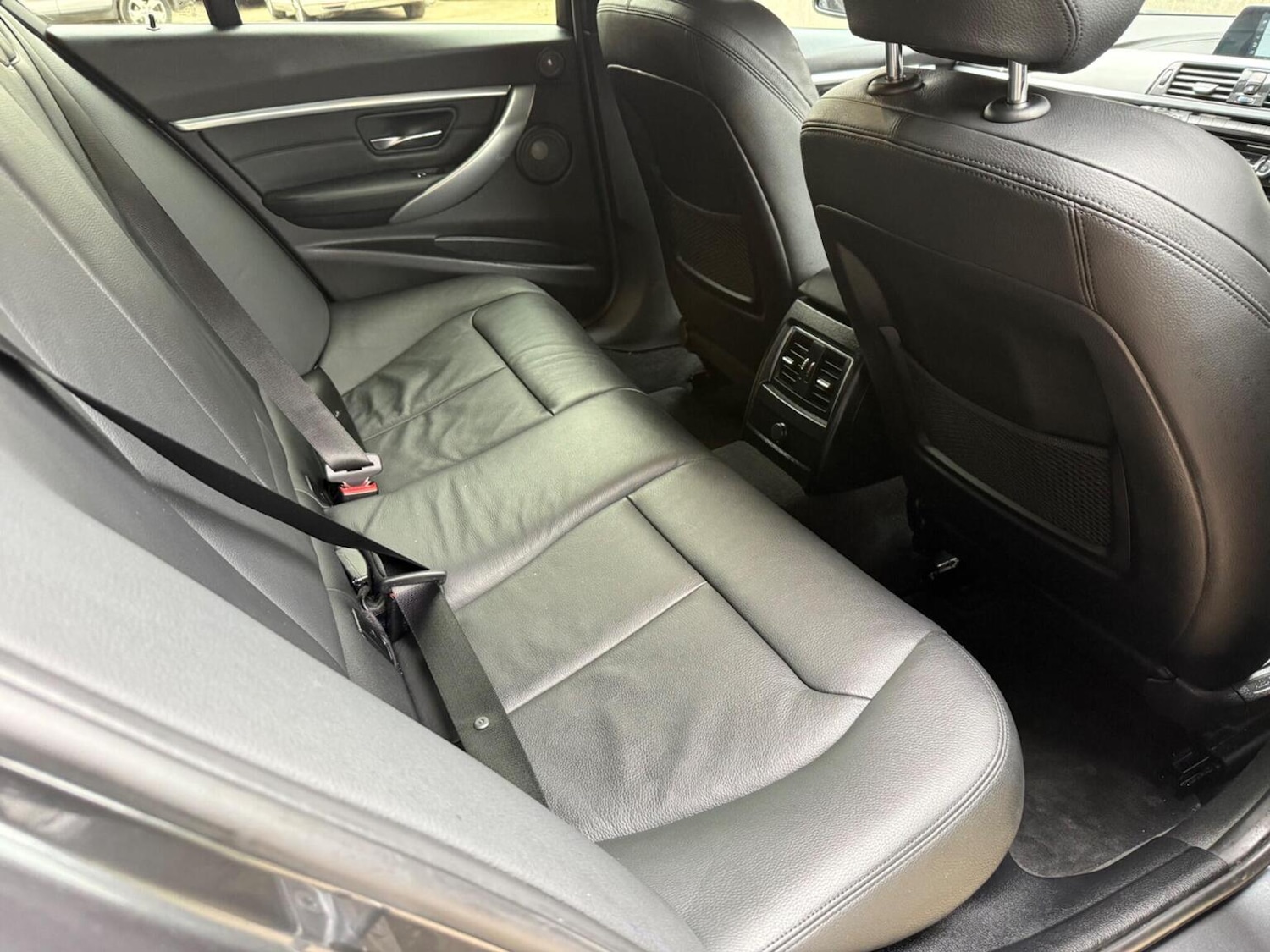 Used BMW 3 Series 2018 for sale - 76281453: Photo 41