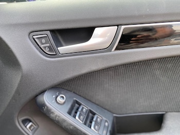 Used Audi A4 2013 for sale - 79543783: Photo