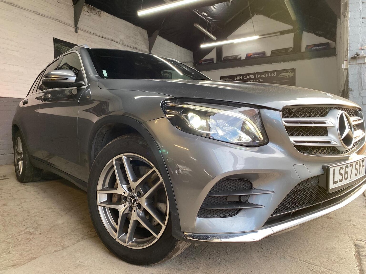 Used Mercedes-Benz GLC 2017 for sale - 76884826: Photo 3