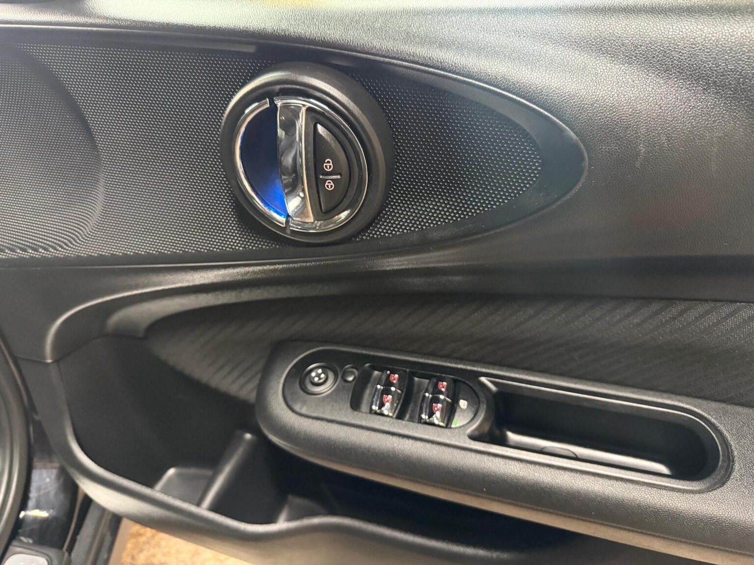 Used MINI Clubman 2017 for sale - 76712782: Photo 27