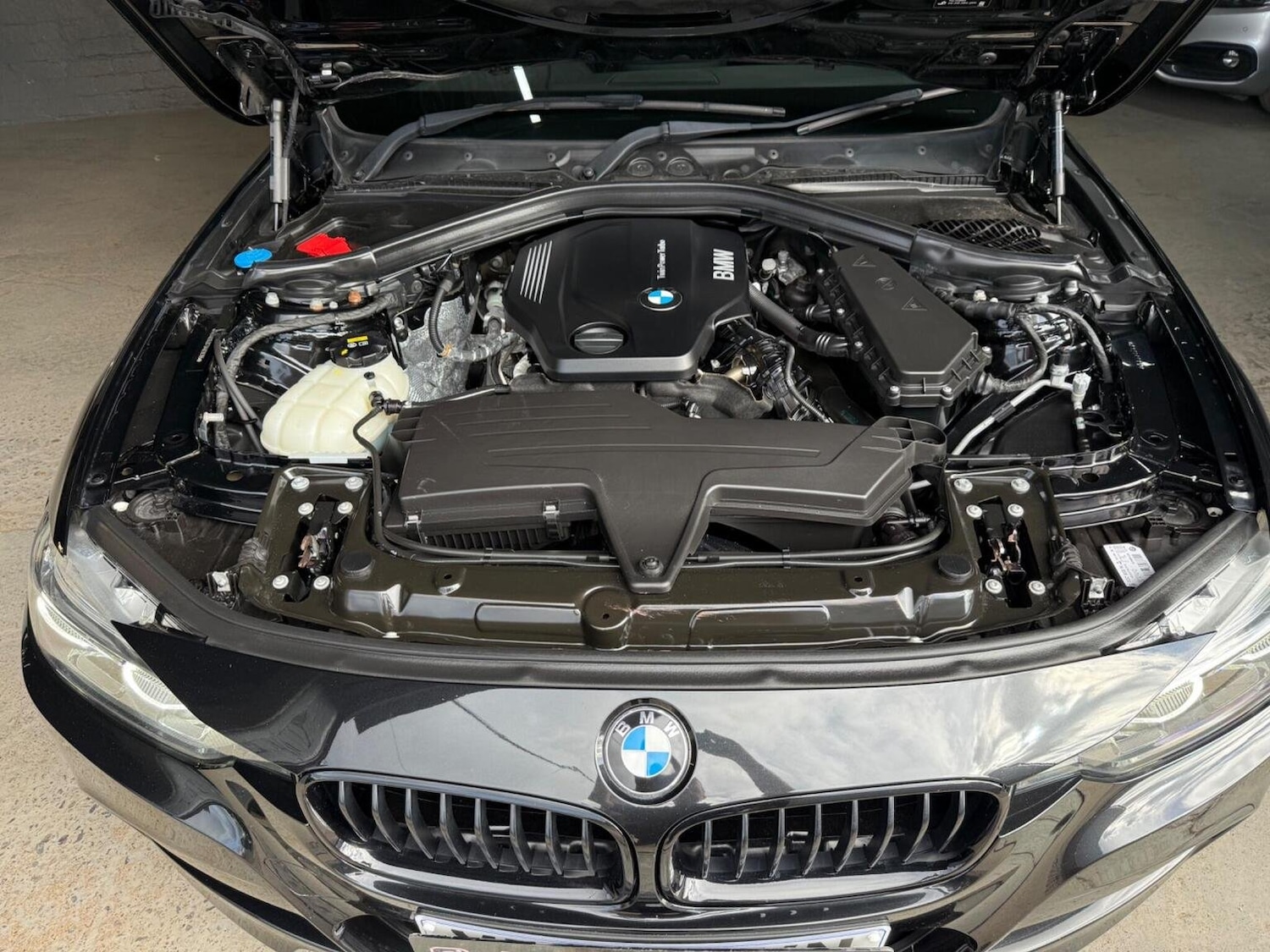 Used BMW 3 Series 2018 for sale - 75890793: Photo 65