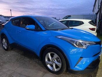 Used Toyota C-HR 2019 for sale - 77953919: Photo