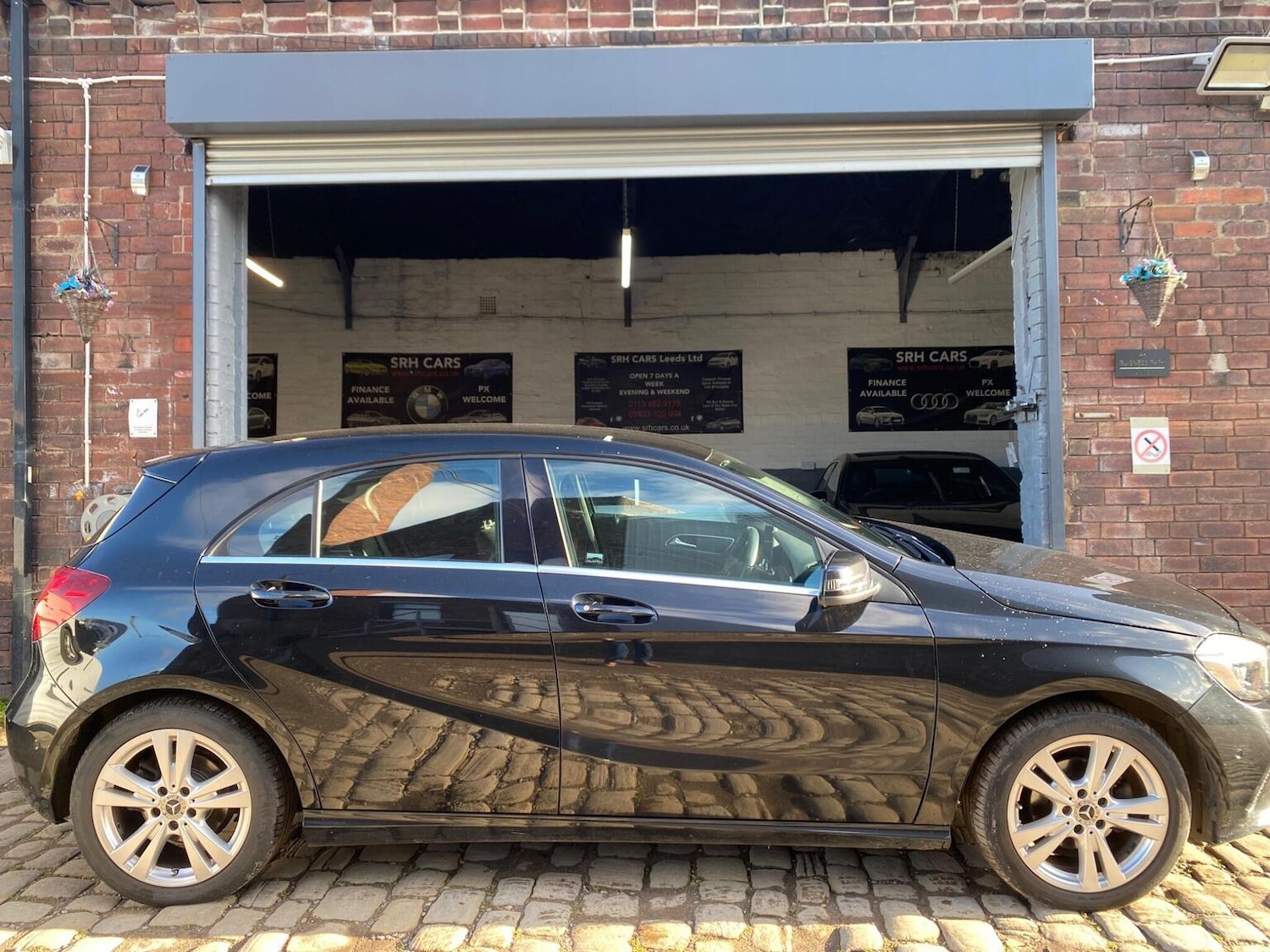 Used Mercedes-Benz A-Class 2017 for sale - 76699299: Photo 2