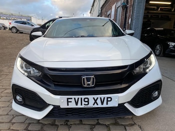 Used Honda Civic 2019 for sale - 76387286: Photo