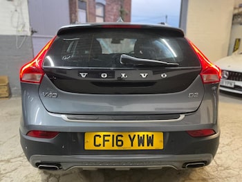 Used Volvo V40 Cross Country 2016 for sale - 77991769: Photo