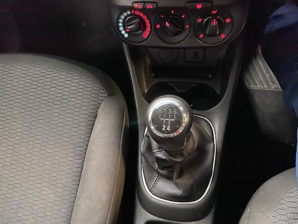 Used Vauxhall Corsa 2017 for sale - 76192649: Photo 7