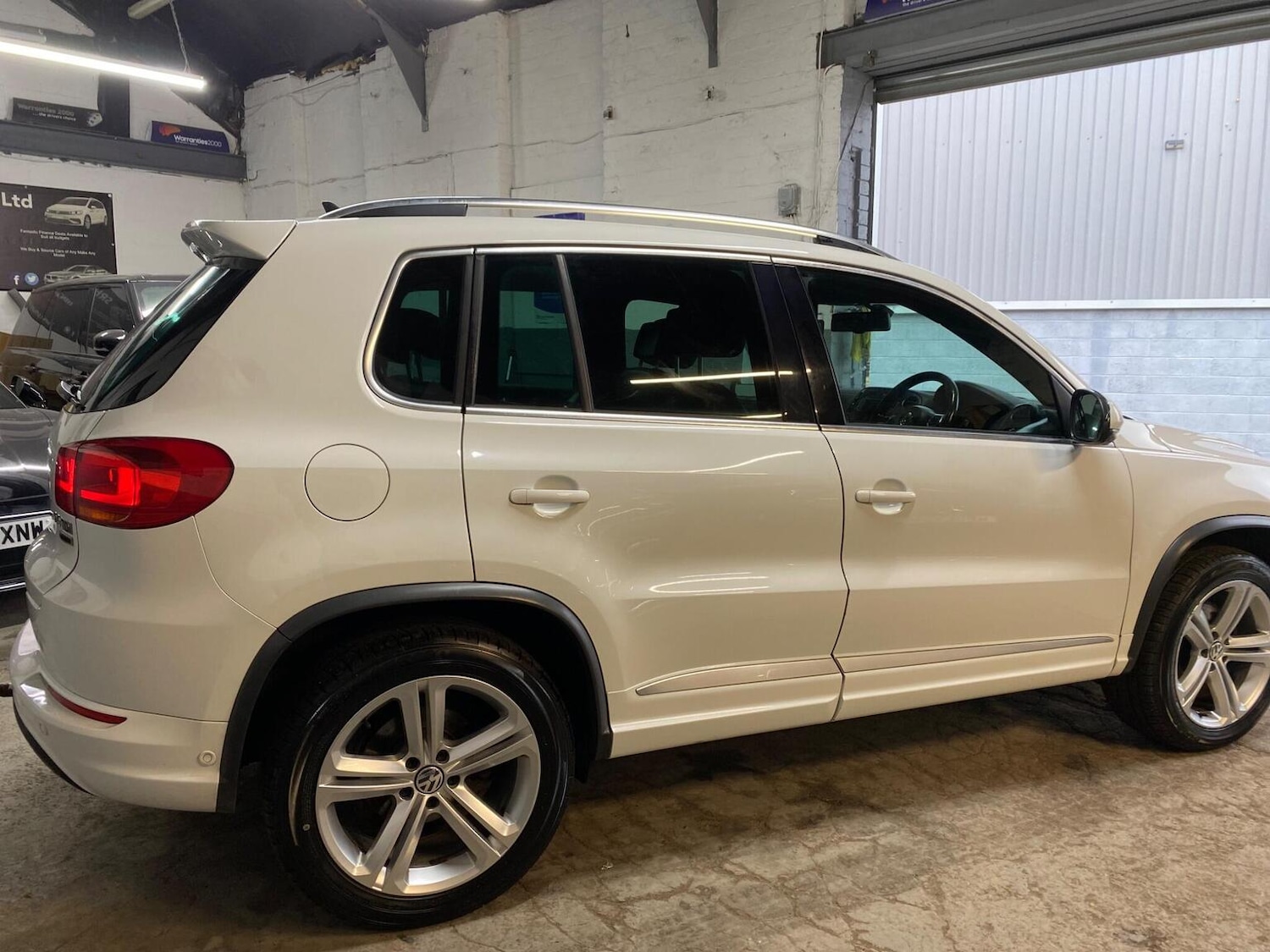Used Volkswagen Tiguan 2016 for sale - 76777029: Photo 15