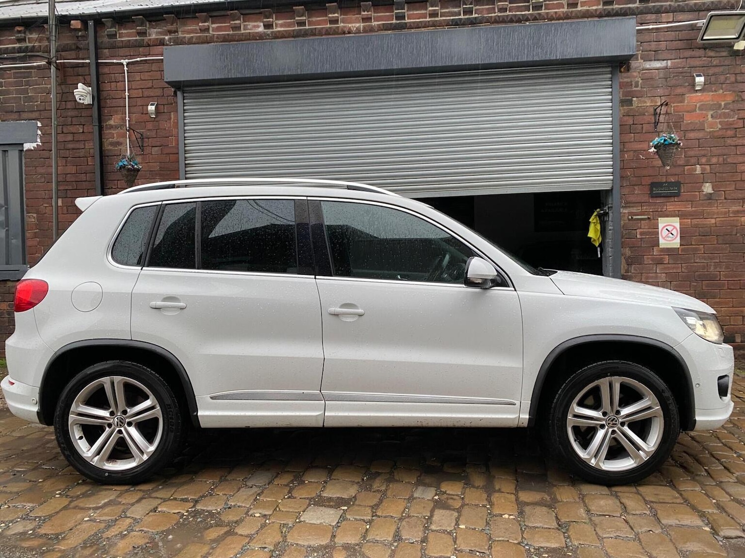 Used Volkswagen Tiguan 2016 for sale - 76777029: Photo 2