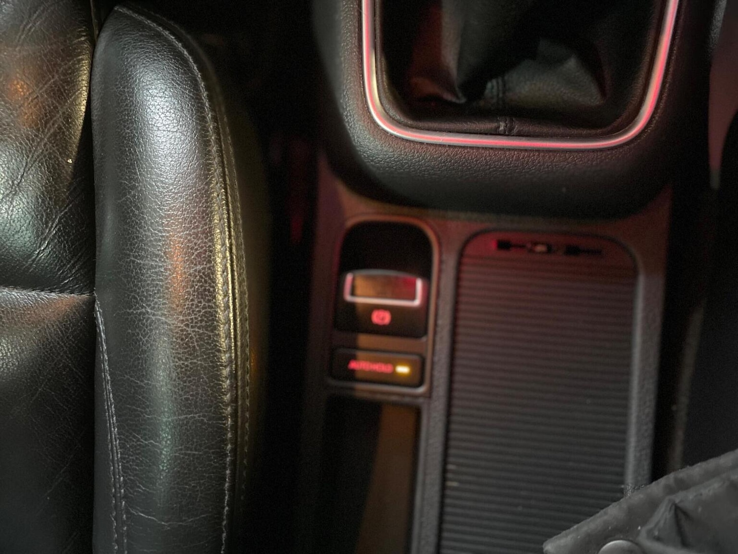 Used Volkswagen Tiguan 2016 for sale - 76777029: Photo 23