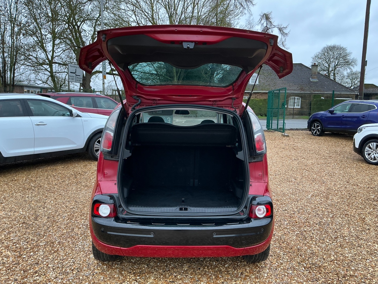 Used Citroen C3 Picasso 2016 for sale - 77310503: Photo 11