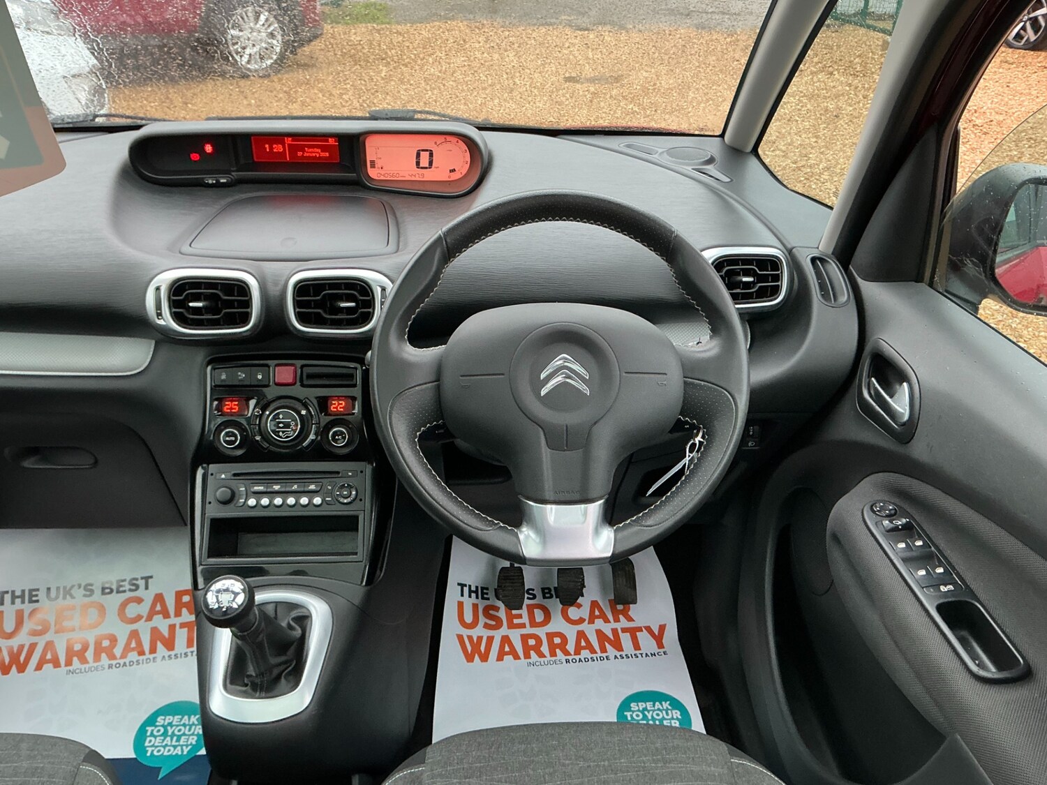 Used Citroen C3 Picasso 2016 for sale - 77310503: Photo 4