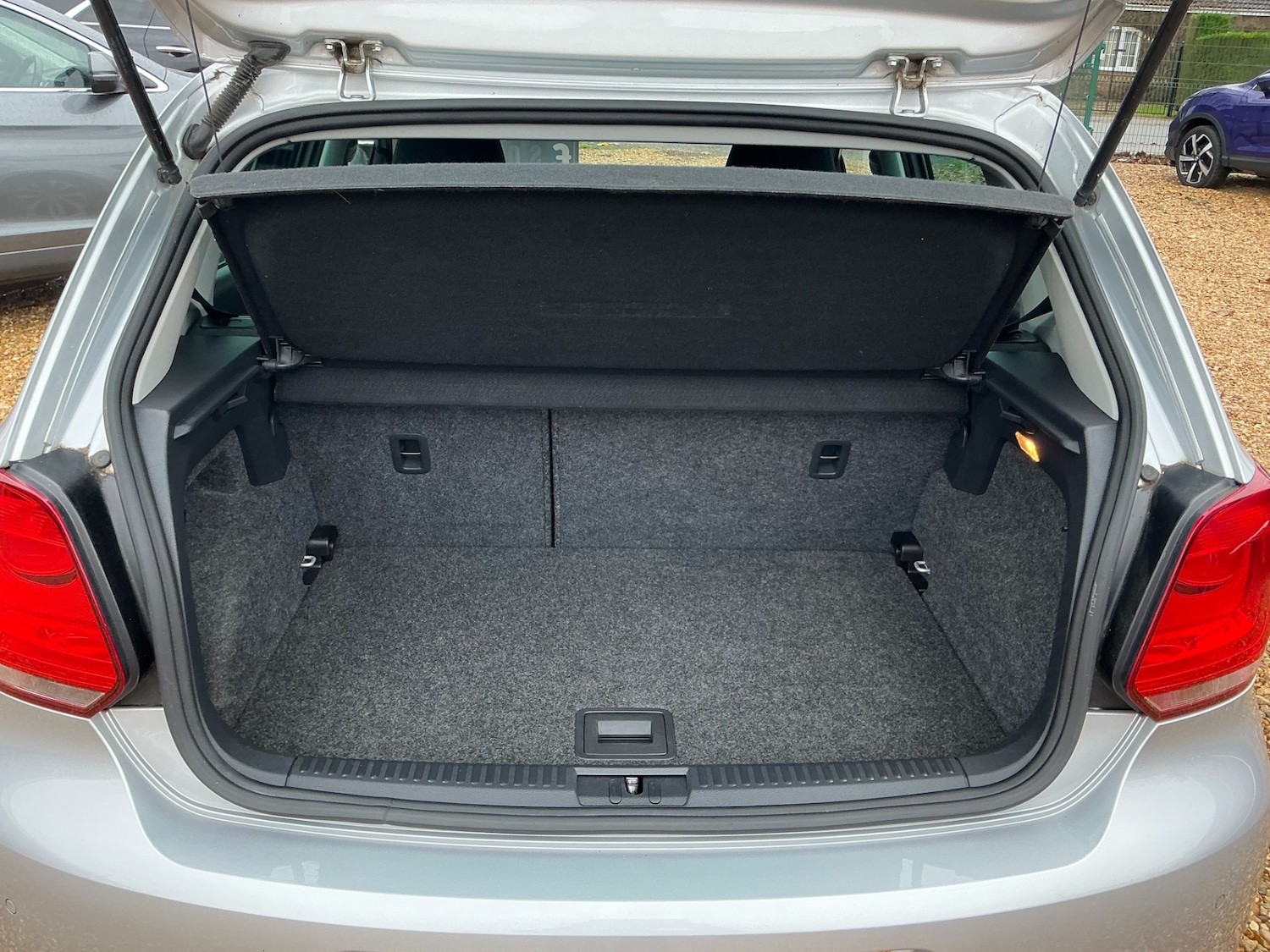 Used Volkswagen Polo 2013 for sale - 76859898: Photo 12