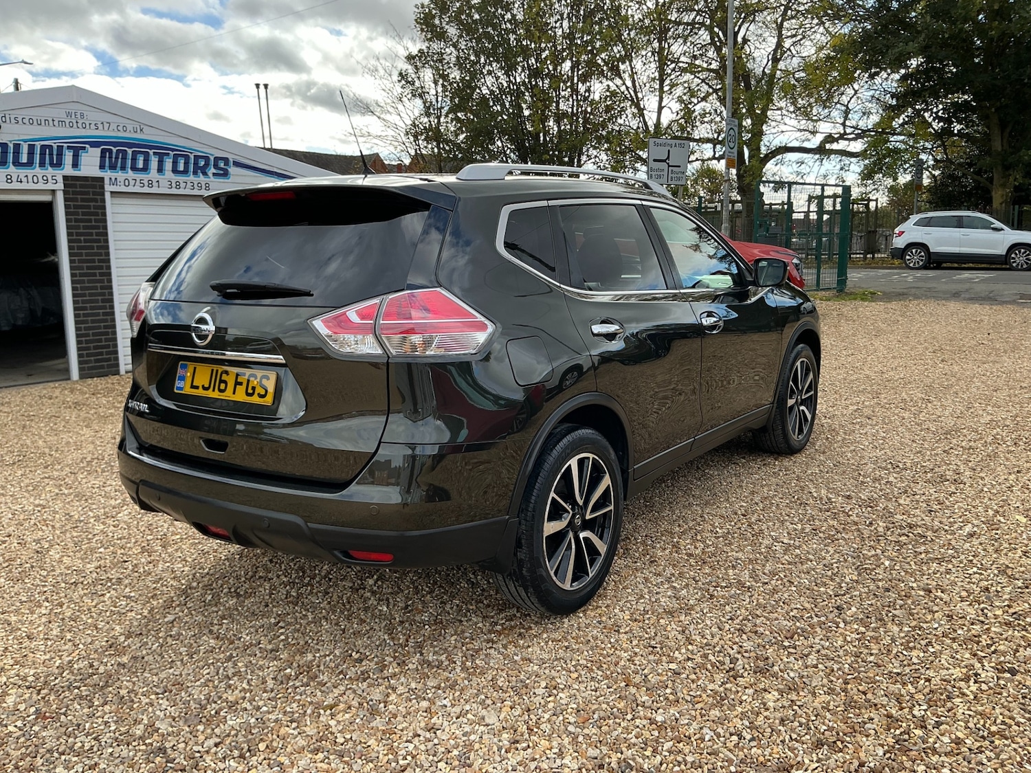 Used Nissan X-Trail 2016 for sale - 76353691: Photo 10