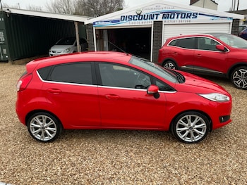 Used Ford Fiesta 2016 for sale - 77744474: Photo