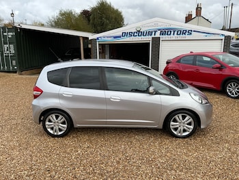 Used Honda Jazz 2015 for sale - 76275191: Photo 3
