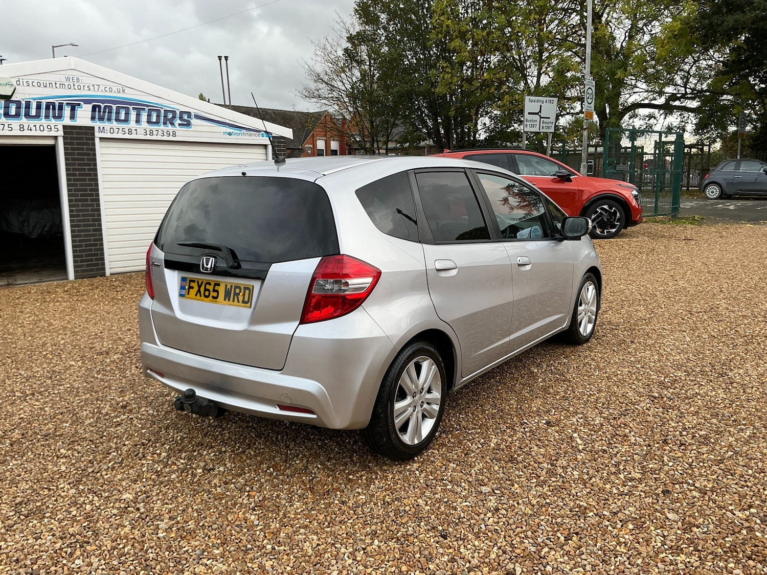 Used Honda Jazz 2015 for sale - 76275191: Photo 8