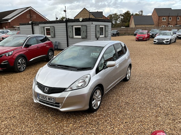 Used Honda Jazz 2015 for sale - 76275191: Photo 9