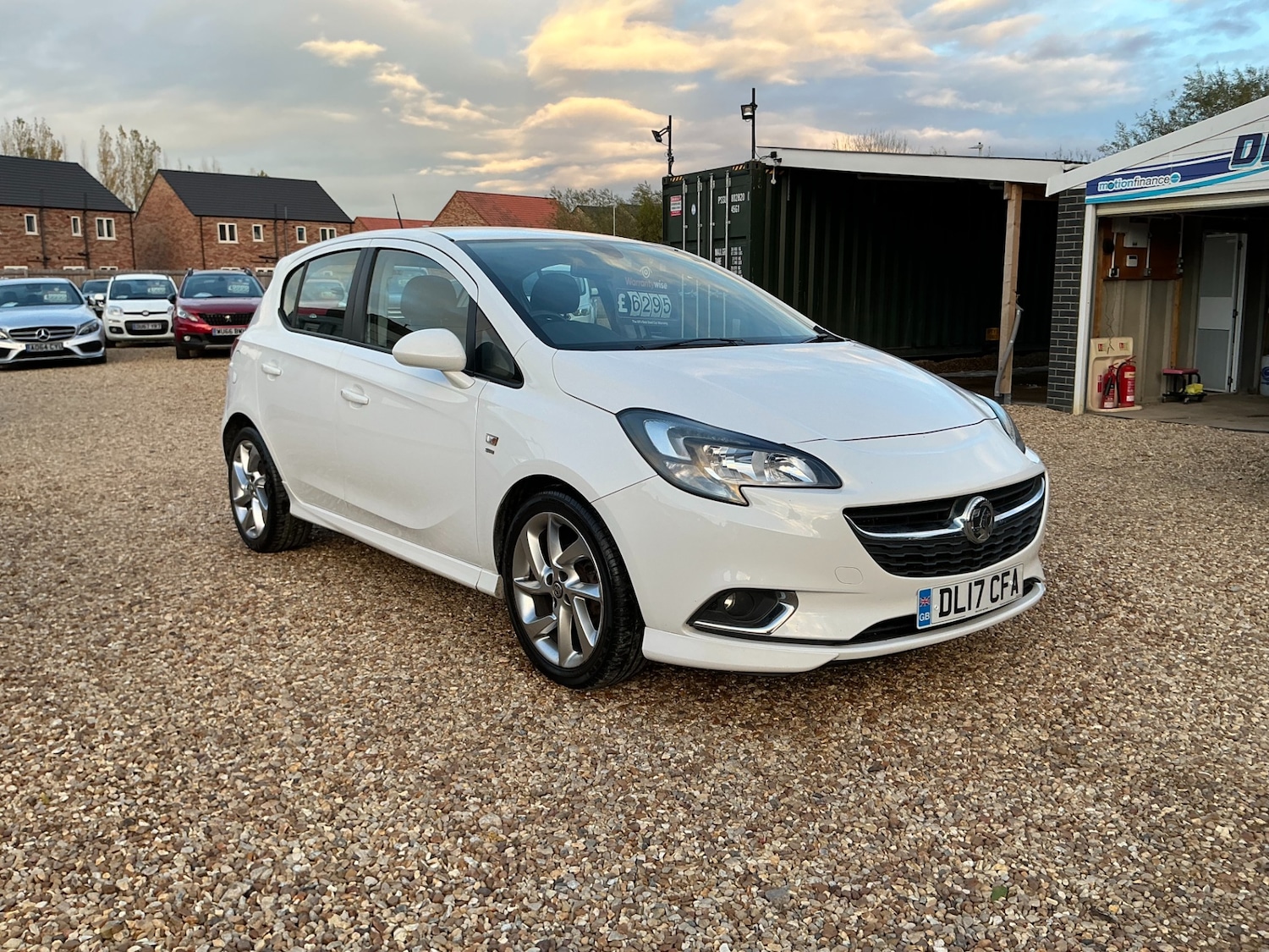 Used Vauxhall Corsa 2017 for sale - 76290035: Photo 2