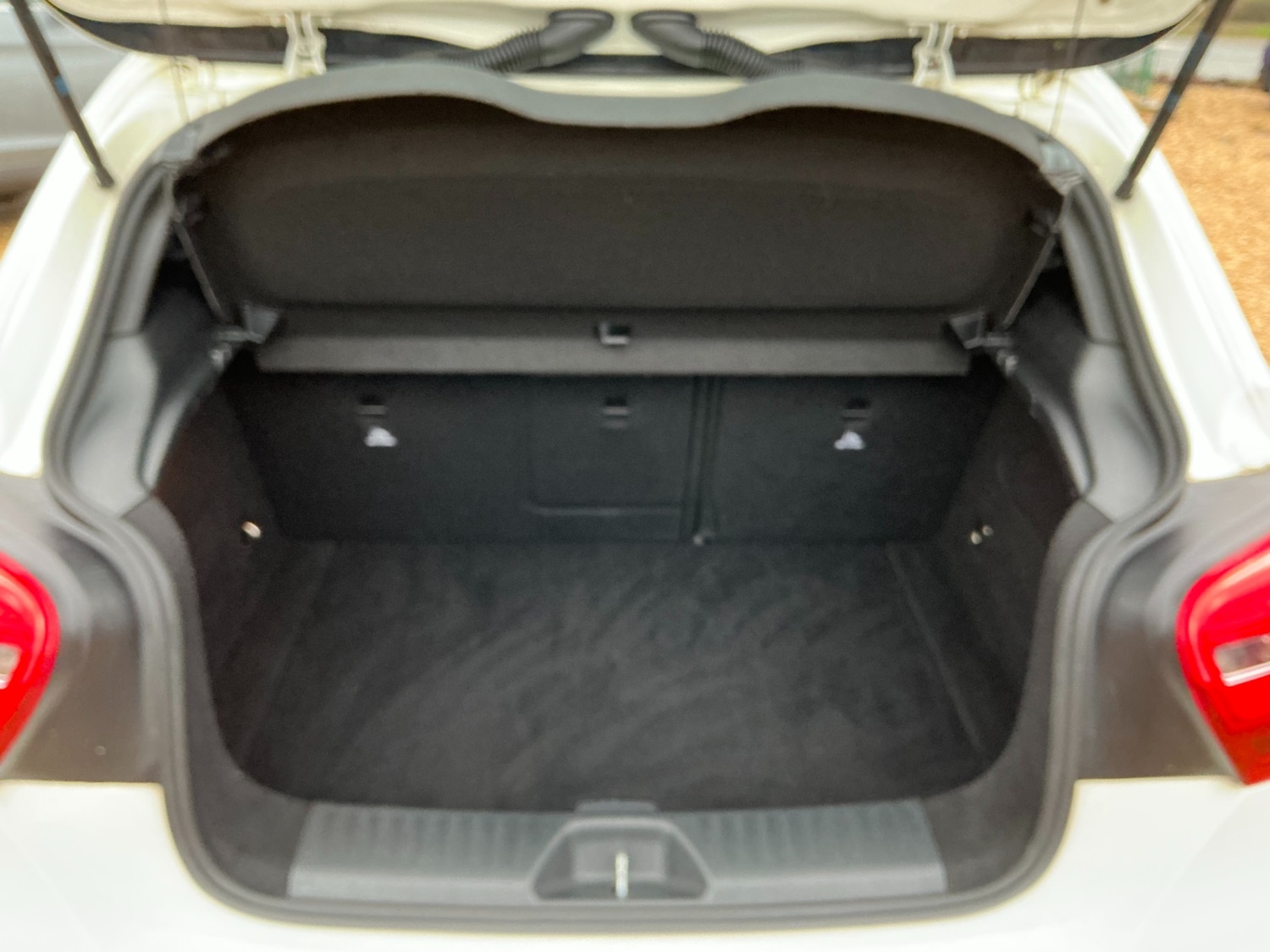 Used Mercedes-Benz A-Class 2017 for sale - 76968652: Photo 13