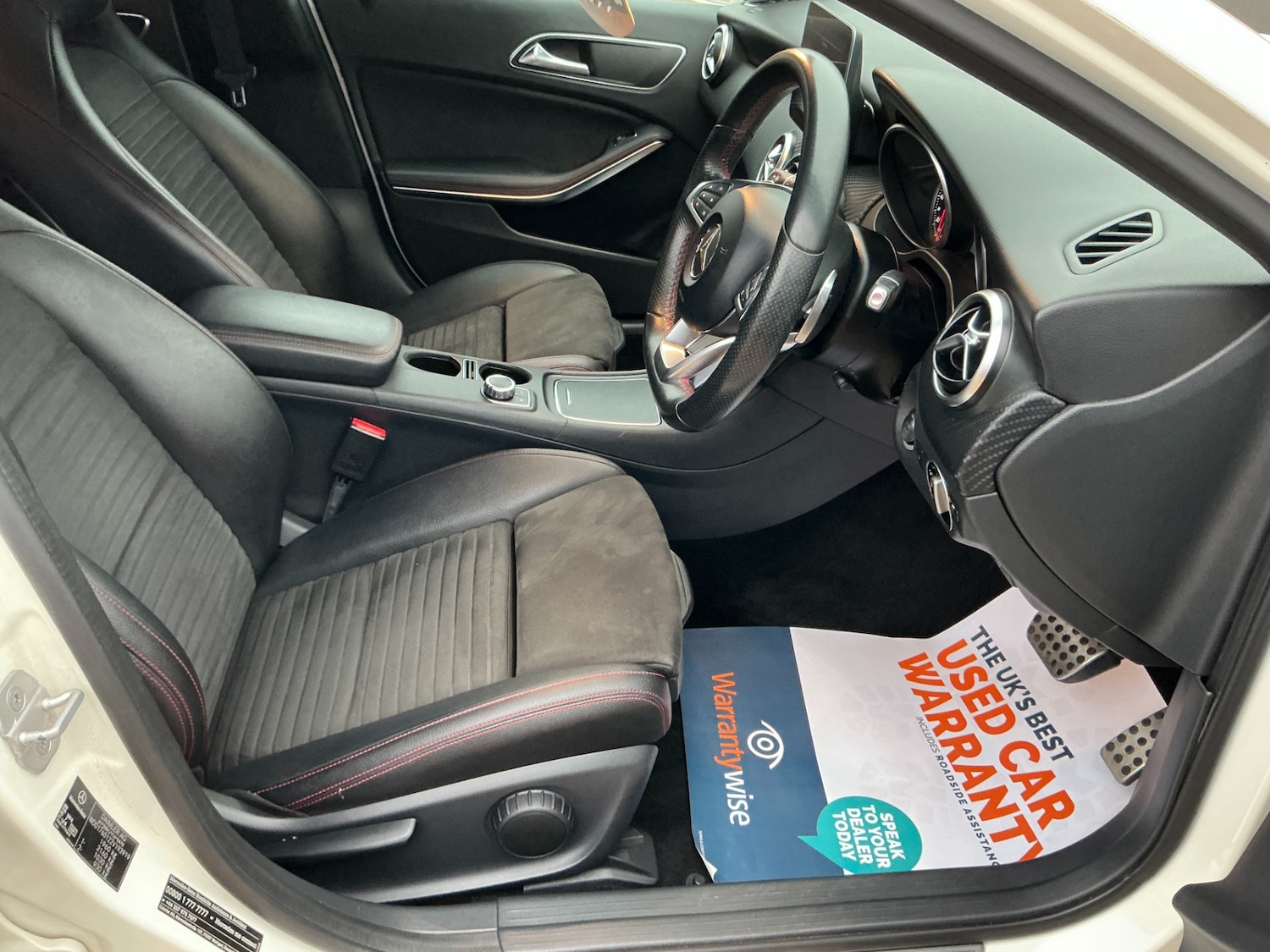 Used Mercedes-Benz A-Class 2017 for sale - 76968652: Photo 3