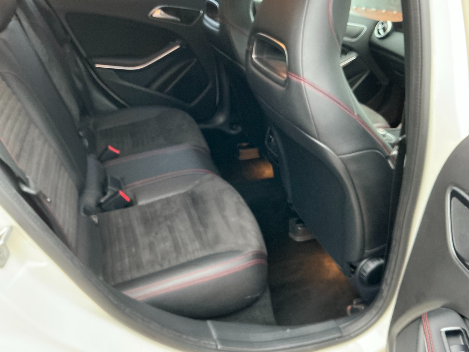 Used Mercedes-Benz A-Class 2017 for sale - 76968652: Photo 9