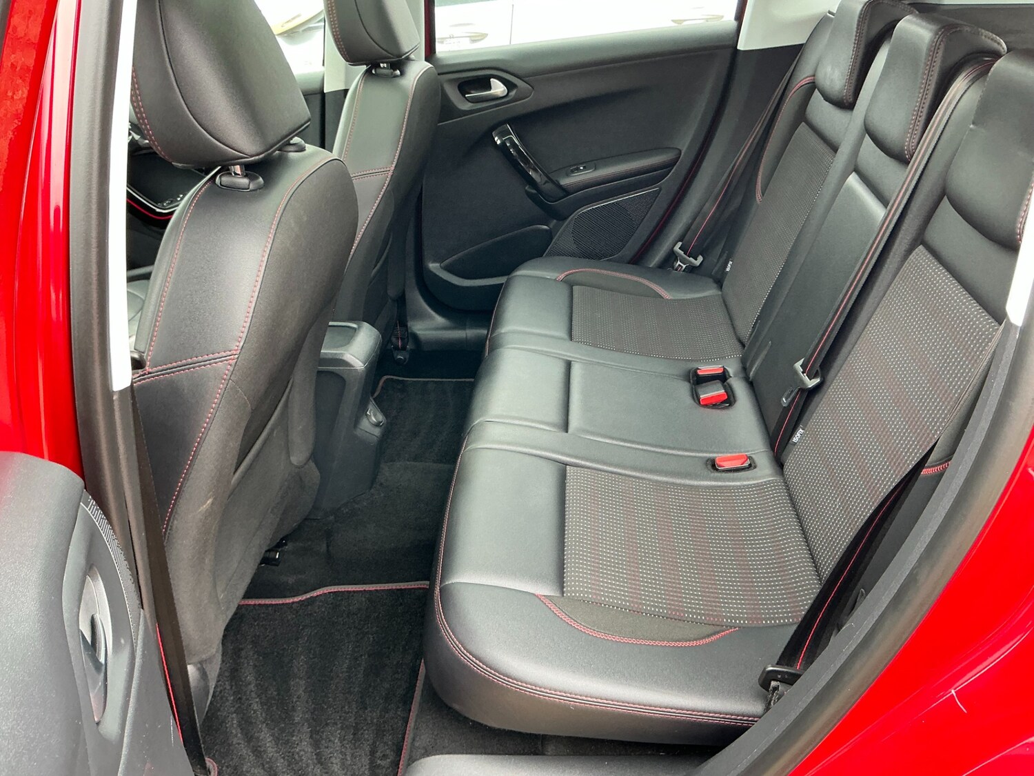 Used Peugeot 2008 2016 for sale - 75994491: Photo 17
