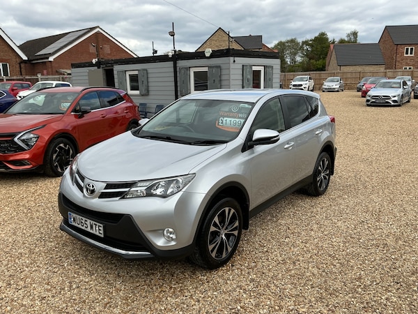 Used Toyota RAV4 2015 for sale - 74421798: Photo 17