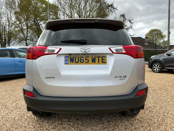 Used Toyota RAV4 2015 for sale - 74421798: Photo 9