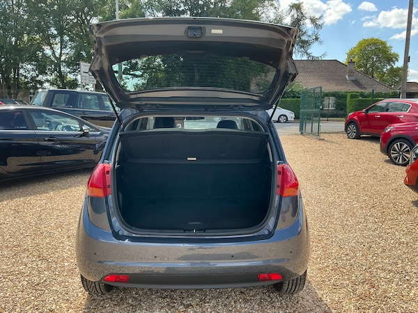 Used Kia Venga 2017 for sale - 75228087: Photo 12