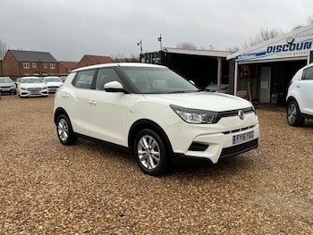 Used Ssangyong Tivoli 2016 for sale - 77312546: Photo
