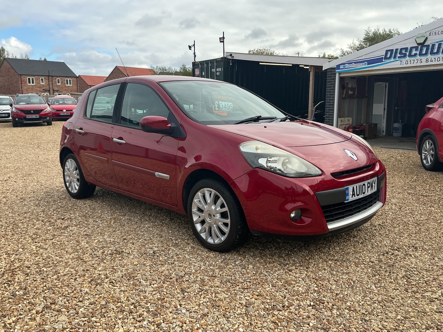 Used Renault Clio 2010 for sale - 76231857: Photo 2