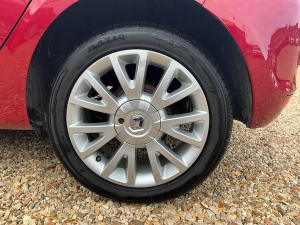Used Renault Clio 2010 for sale - 76231857: Photo 23