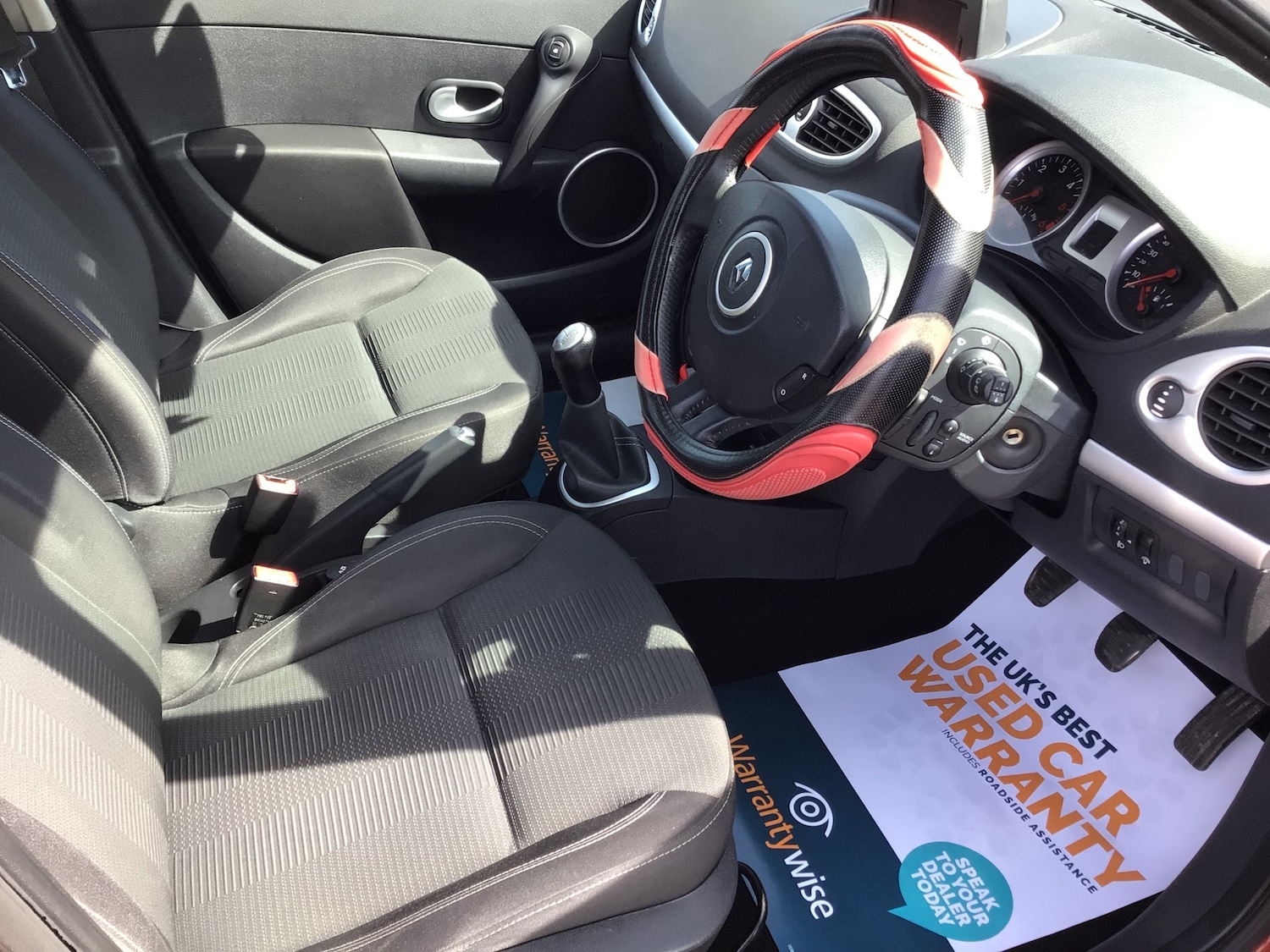 Used Renault Clio 2010 for sale - 76231857: Photo 3