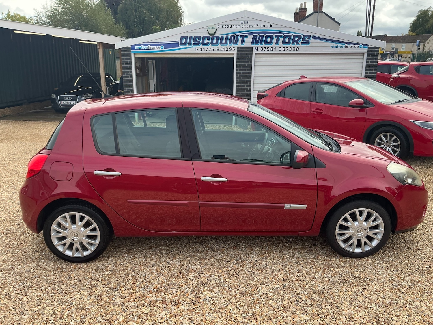 Used Renault Clio 2010 for sale - 76231857: Photo 6