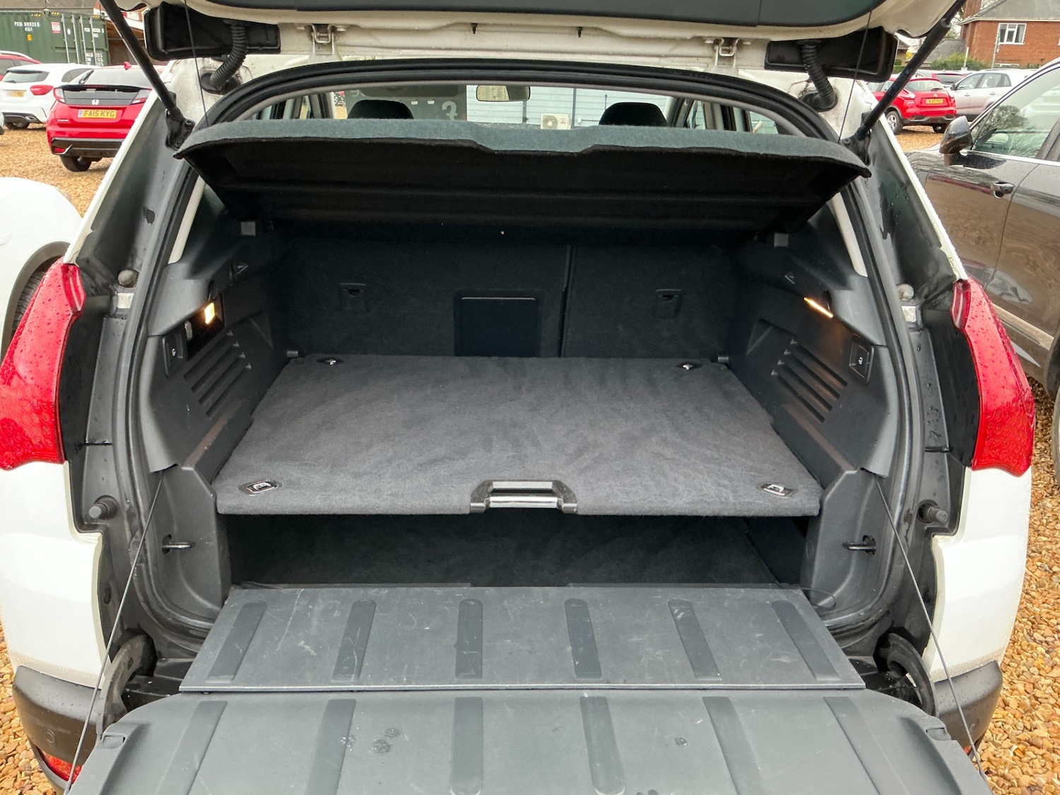 Used Peugeot 3008 2013 for sale - 77641264: Photo 11