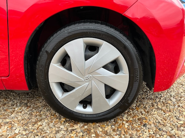 Used Toyota AYGO 2015 for sale - 74421819: Photo 24