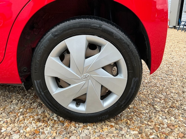 Used Toyota AYGO 2015 for sale - 74421819: Photo 26