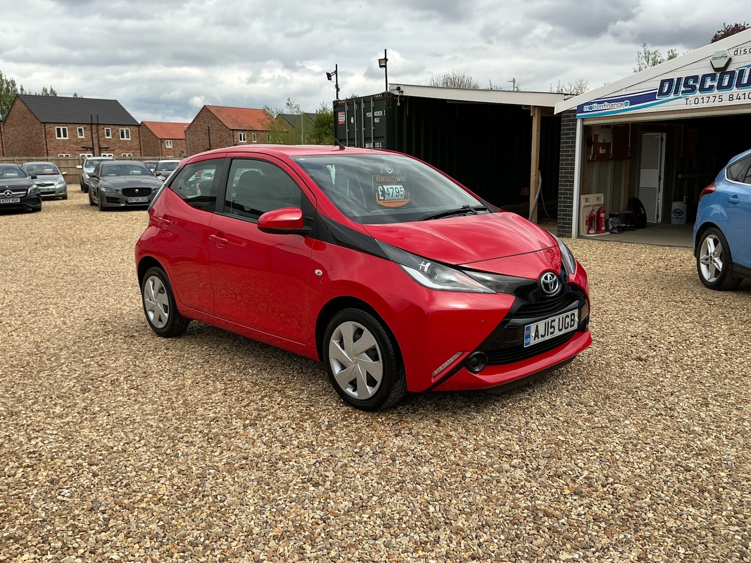 Used Toyota AYGO 2015 for sale - 76891731: Photo 2