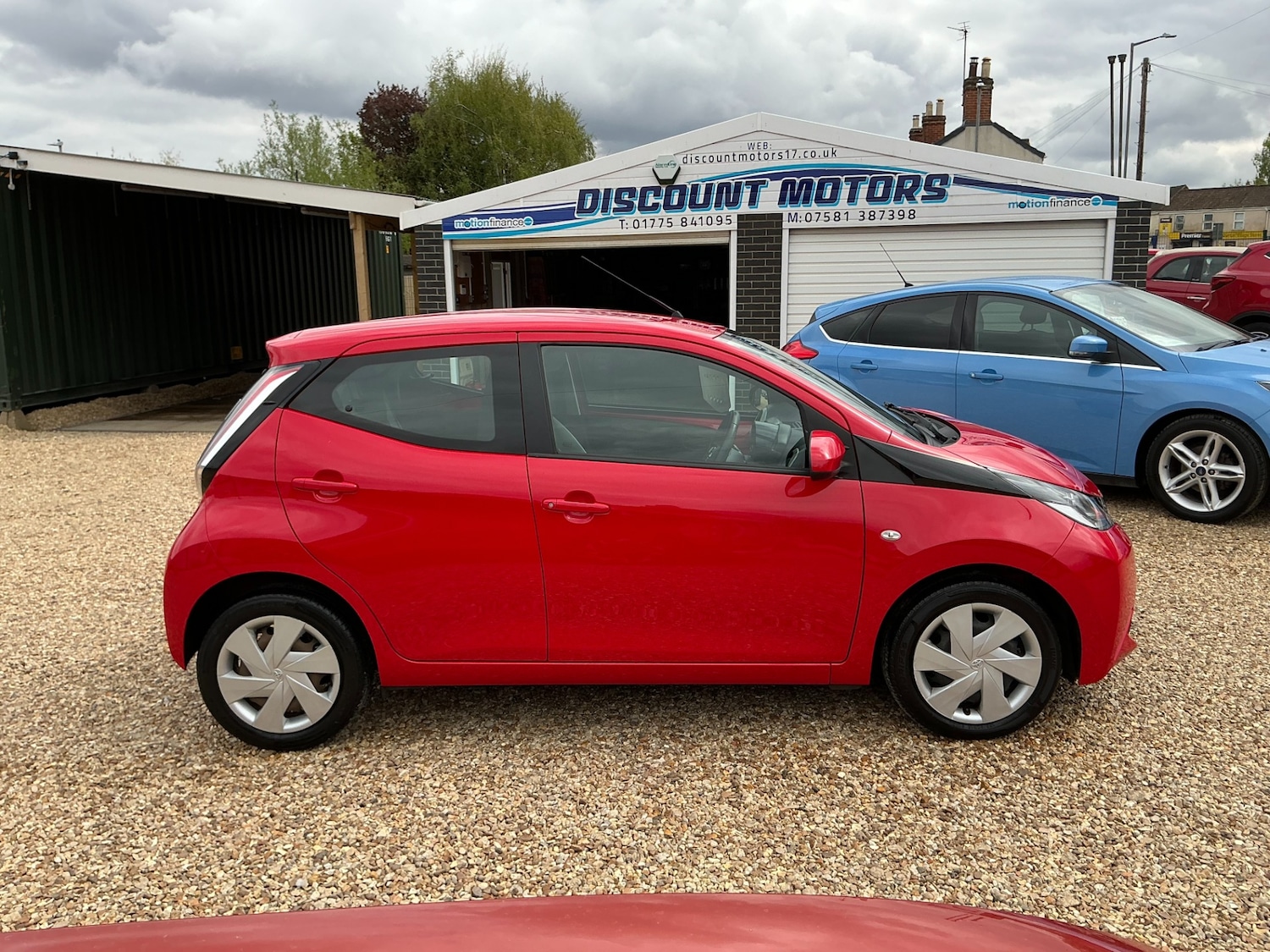 Used Toyota AYGO 2015 for sale - 76891731: Photo 3