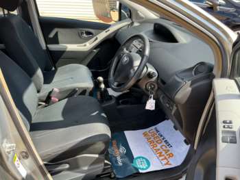 Used Toyota Yaris 2010 for sale - 75205205: Photo