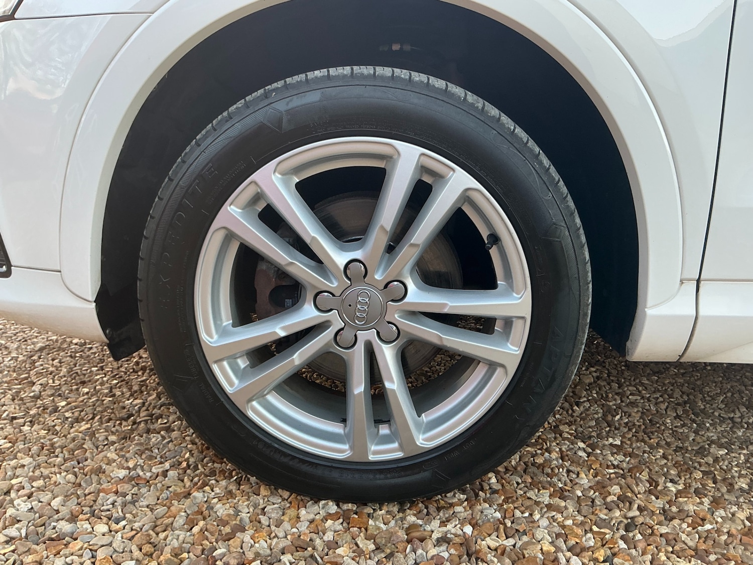 Used Audi Q3 2015 for sale - 77932329: Photo 25