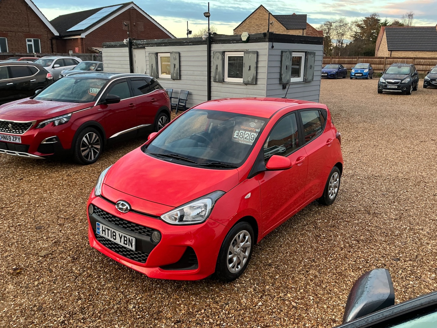 Used Hyundai i10 2018 for sale - 76639999: Photo 17