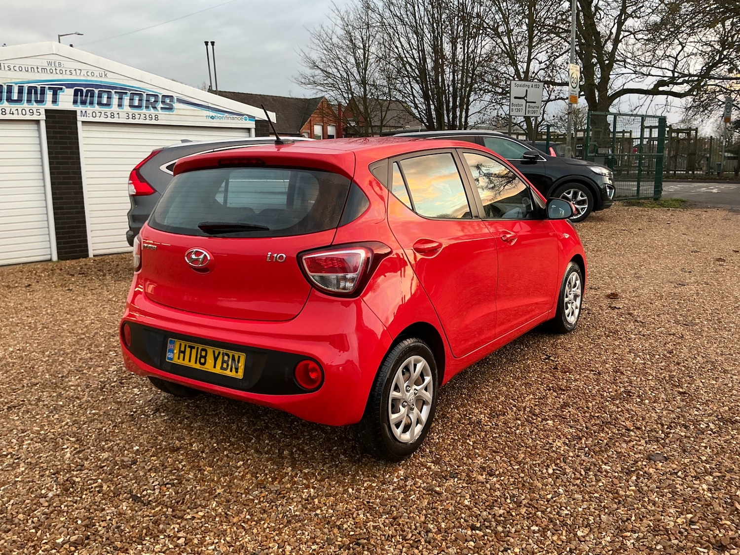 Used Hyundai i10 2018 for sale - 76639999: Photo 8