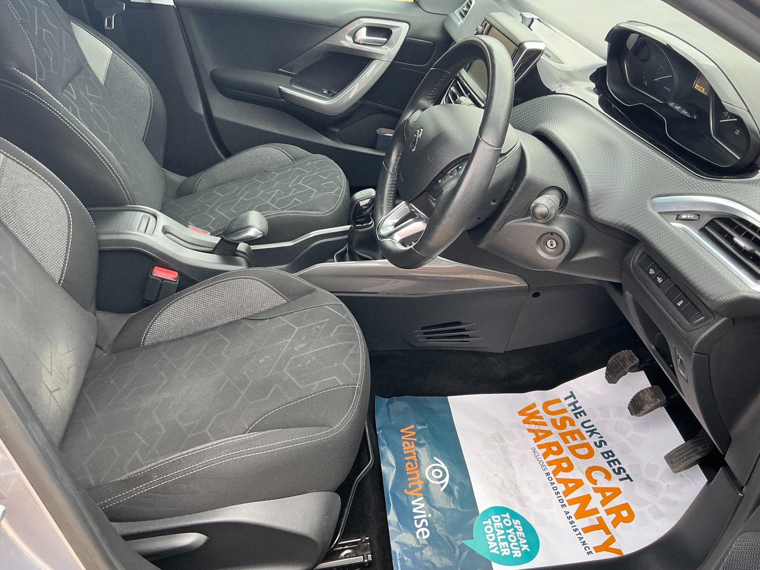 Used Peugeot 2008 2017 for sale - 76233892: Photo 3