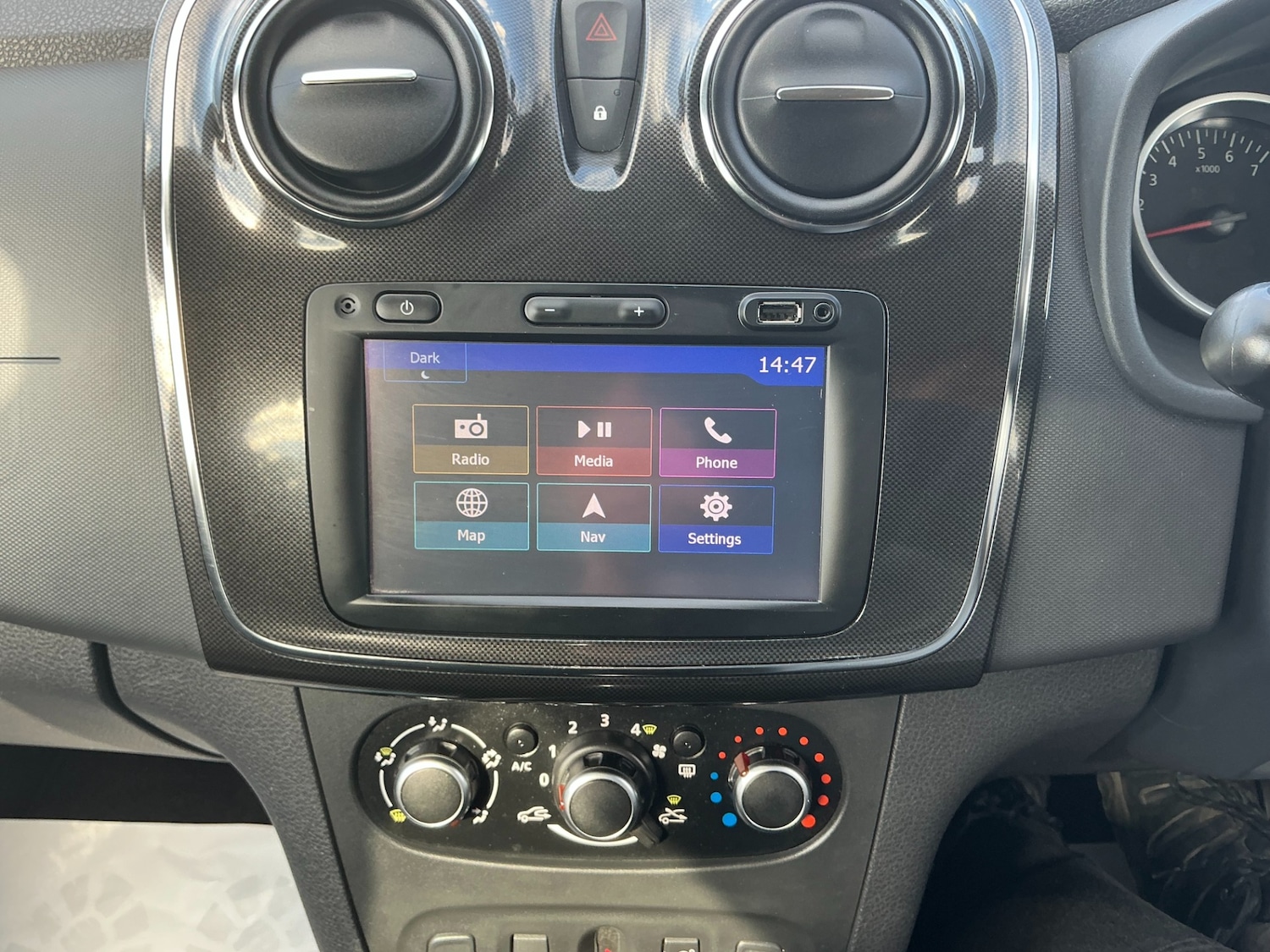 Used Dacia Logan MCV 2017 for sale - 76063730: Photo 6
