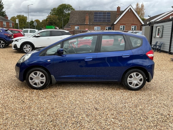 Used Honda Jazz 2012 for sale - 76288655: Photo 15